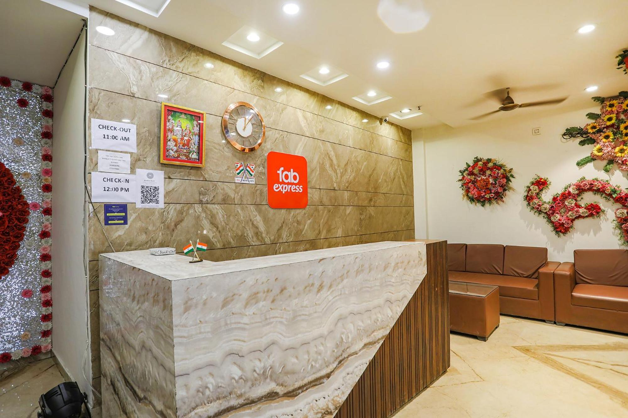 Fabhotel Kinsfolk Ghaziabad Εξωτερικό φωτογραφία